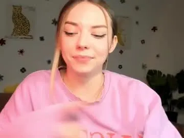 skinny_hottie18 – webcam model profile photo Image 4