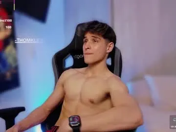 NikolJhones – webcam model profile photo Image 17