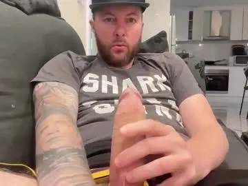 hideonbush051 – webcam model profile photo Image 10