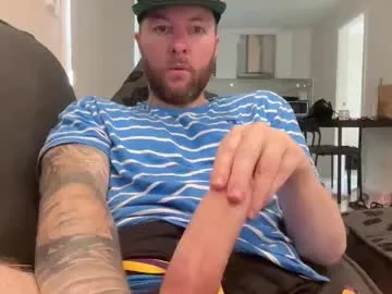 hideonbush051 – webcam model profile photo Image 11