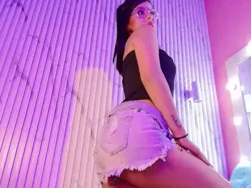 Stephania – webcam model profile photo Image 10