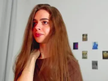 MilaDelays – webcam model profile photo Image 11