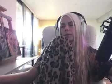 KimRoberth – webcam model profile photo Image 19