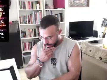 MartinaLeen – webcam model profile photo Image 16