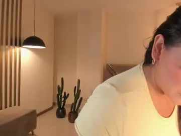 NikoleBakers – webcam model profile photo Image 12