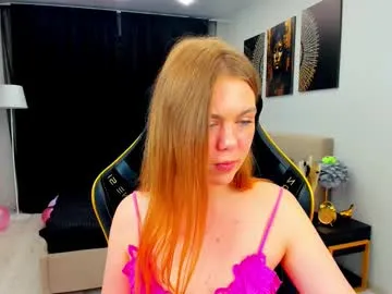 Adara – webcam model profile photo Image 4