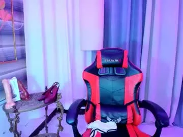 EmiliaWalker – webcam model profile photo Image 8