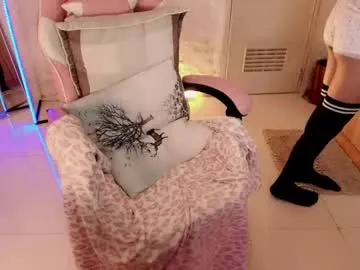 EmiliaWalker – webcam model profile photo Image 4