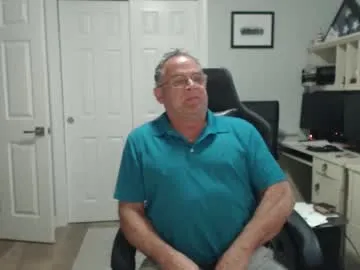 golden_girl_house – webcam model profile photo Image 3