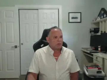 golden_girl_house – webcam model profile photo Image 9