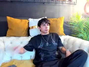 LilluCooper – webcam model profile photo Image 7