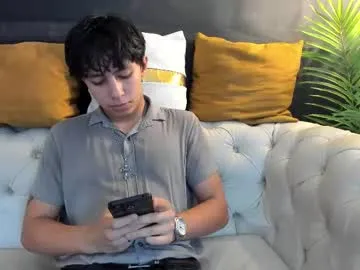 LilluCooper – webcam model profile photo Image 8