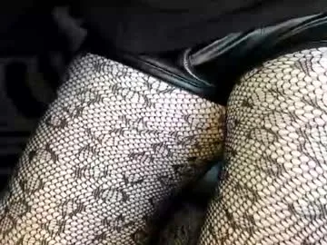 milla_milla – webcam model profile photo Image 12