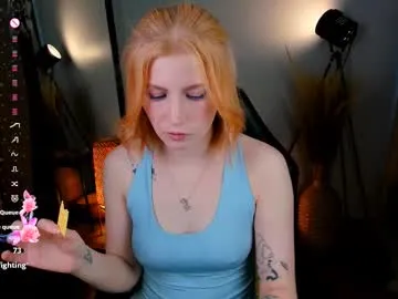 AlanizRose – webcam model profile photo Image 8