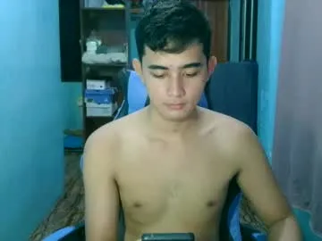 SashaCombs – webcam model profile photo Image 10