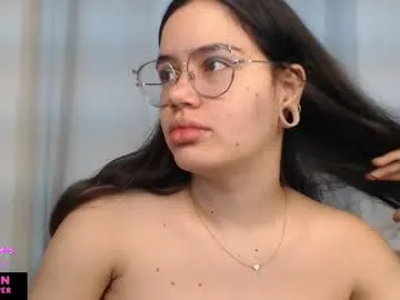 beaute_fatale – webcam model profile photo Image 10