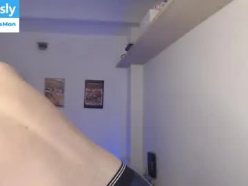 il_undercover – webcam model profile photo Image 9