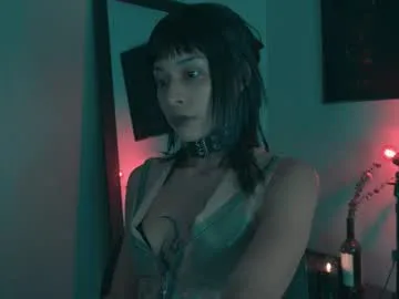 pureannuals – webcam model profile photo Image 15