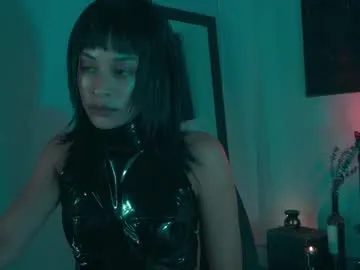 pureannuals – webcam model profile photo Image 5