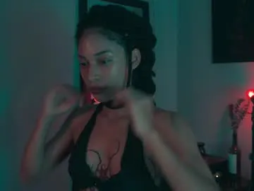 pureannuals – webcam model profile photo Image 9