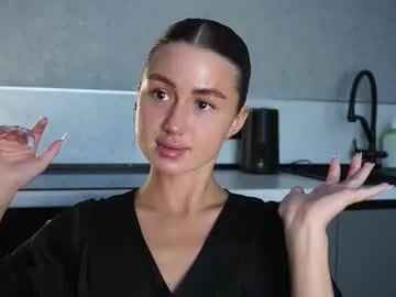 keranimaralaa33409304290 – webcam model profile photo Image 4