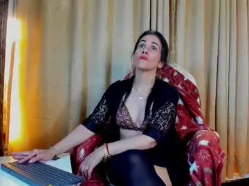 sweetkarmababy – webcam model profile photo Image 3