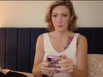 puneripiya – webcam model profile photo Image 15