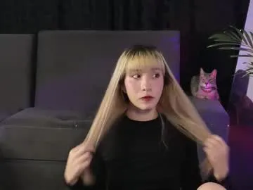 lickmypussy2412 – webcam model profile photo Image 17