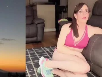 iamsomeone1234 – webcam model profile photo Image 8