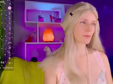 priyu_ – webcam model profile photo Image 15