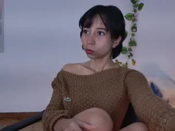 EmiliaWalker – webcam model profile photo Image 3