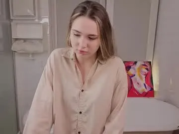 sweet_littleee cam session Image 8