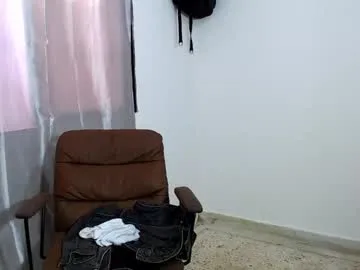 puneripiya – webcam model profile photo Image 5