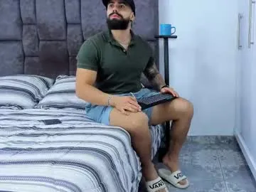 damnimhandsome25 – webcam model profile photo Image 4