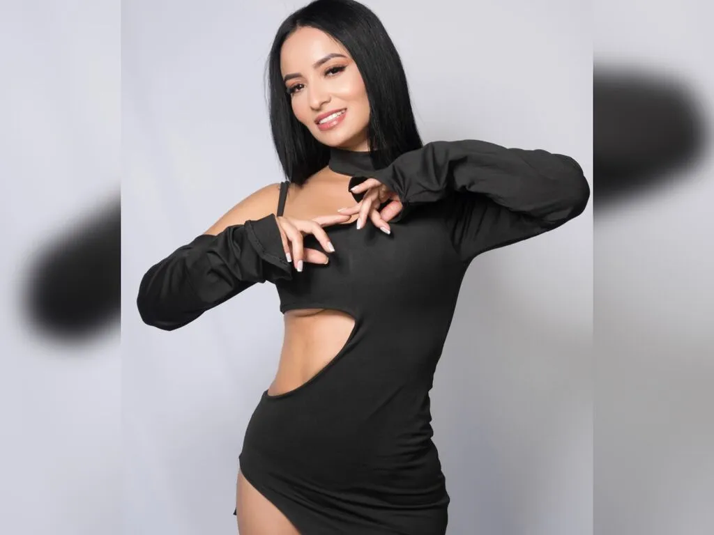 AlexaTovar – webcam model profile photo