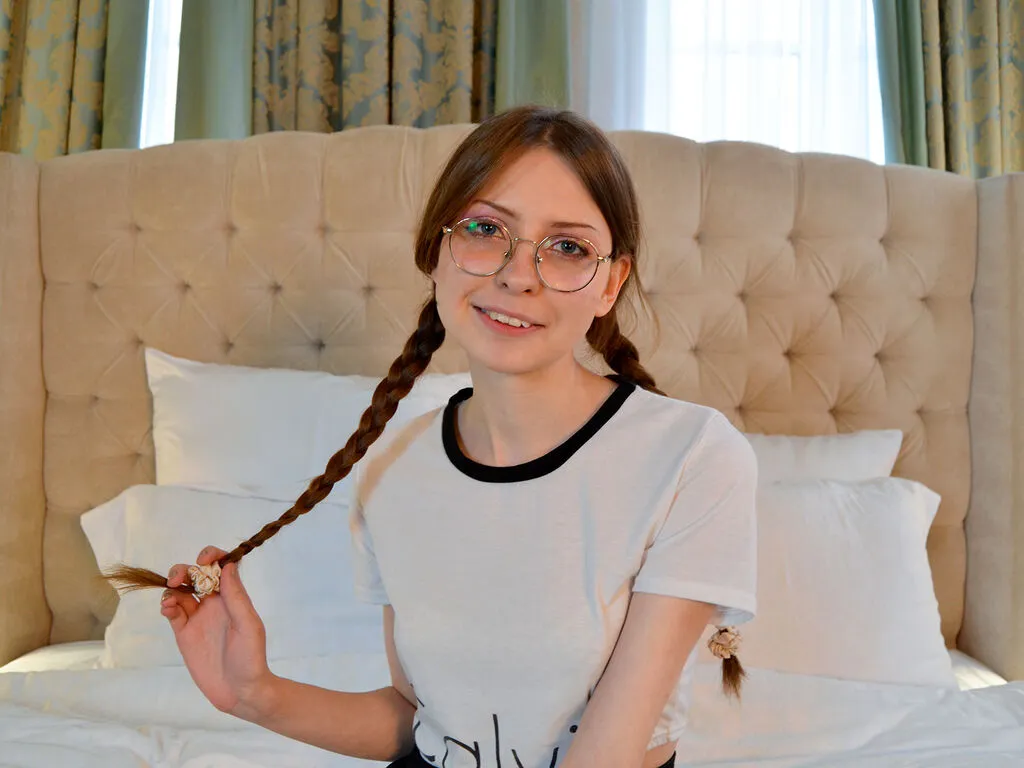 GraceRoads – webcam model profile photo