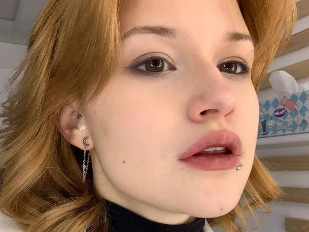 NishaRayo – webcam model profile photo