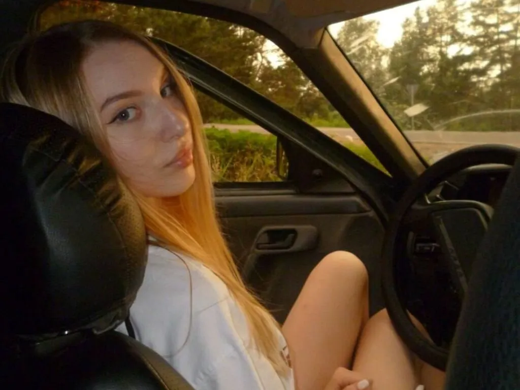 SheenaBorer – webcam model profile photo